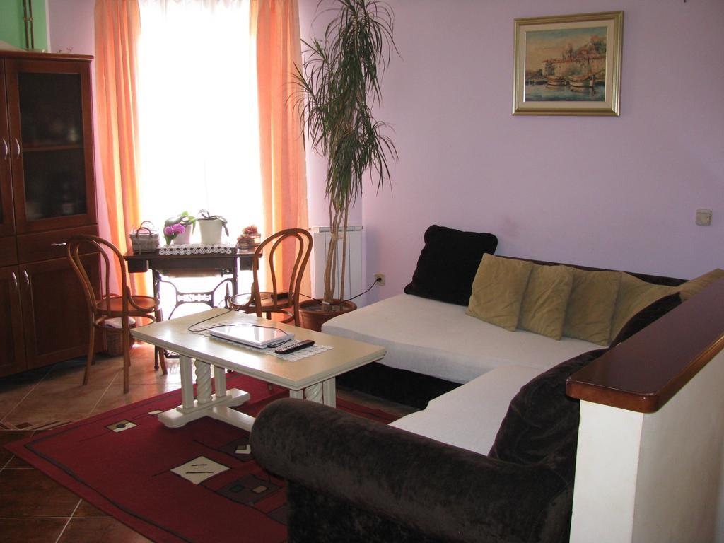 Apartment Megi Tribalj Pokój zdjęcie